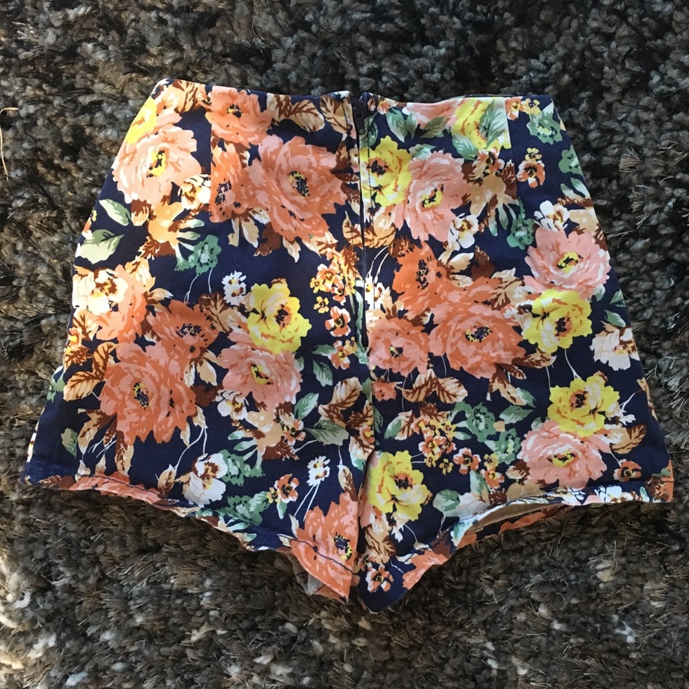 Flower shorts